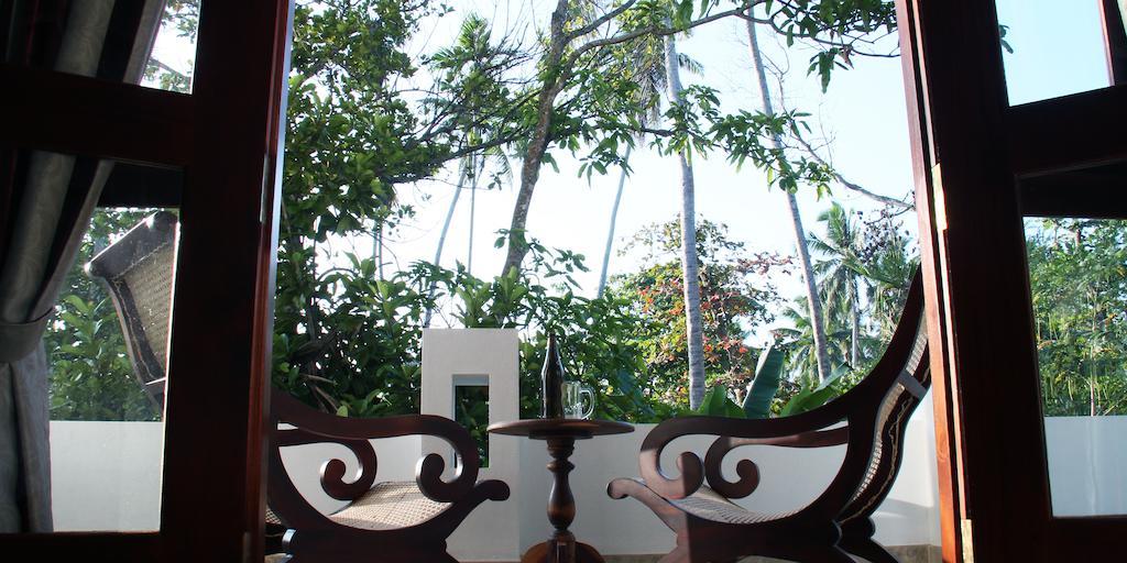 Villa Dineha Hikkaduwa Buitenkant foto